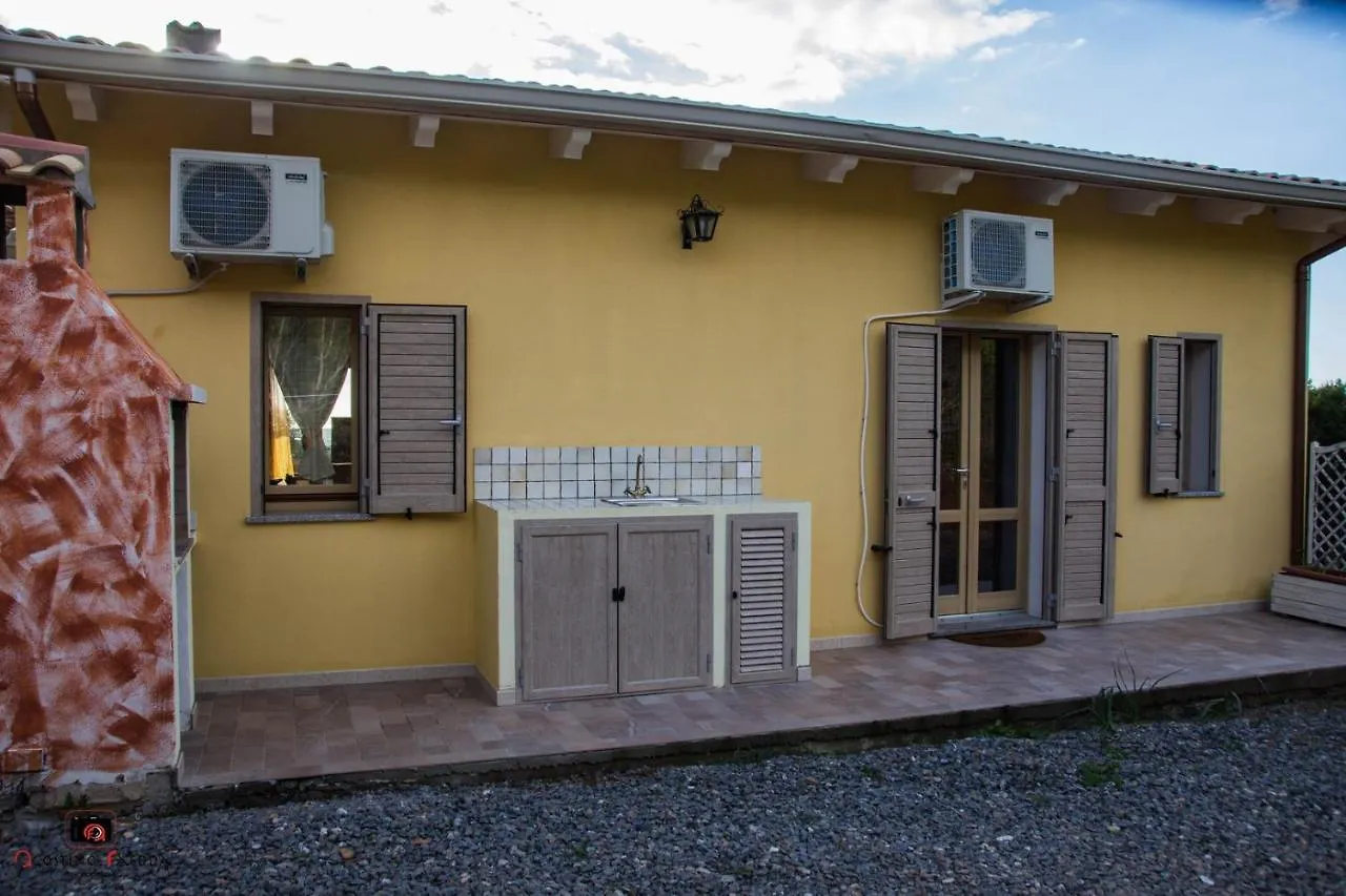 بيت للعطل فيلا Casa Vacanza Le Dune SantʼAnna Arresi إيطاليا